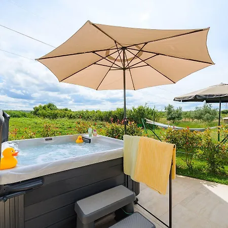 Atemberaubendes Mit Whirlpool, Grillbereich, Smart Tv Lejlighed