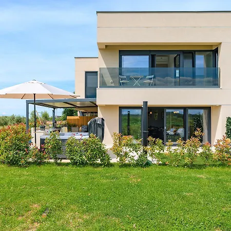 Lejlighed Atemberaubendes Mit Whirlpool, Grillbereich, Smart Tv *