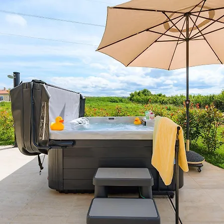 Atemberaubendes Mit Whirlpool, Grillbereich, Smart Tv * Umag